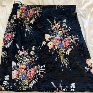 Princess Polly rare floral satin mini skirt
